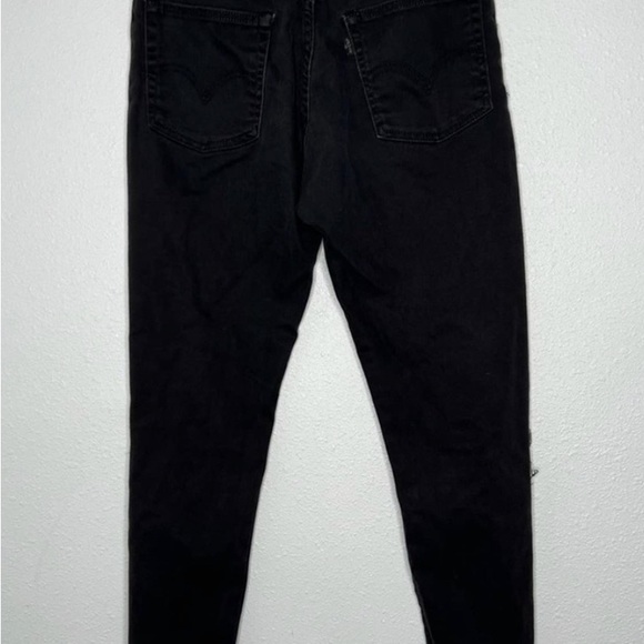 Levi’s Wedgie Skinny Black Raw Hem Distressed Jeans Knee Rip - Picture 12 of 12